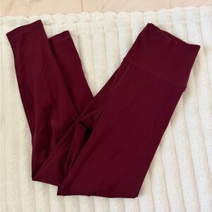 American Eagle The Lightweight everything Maroon Leggings 7/8
